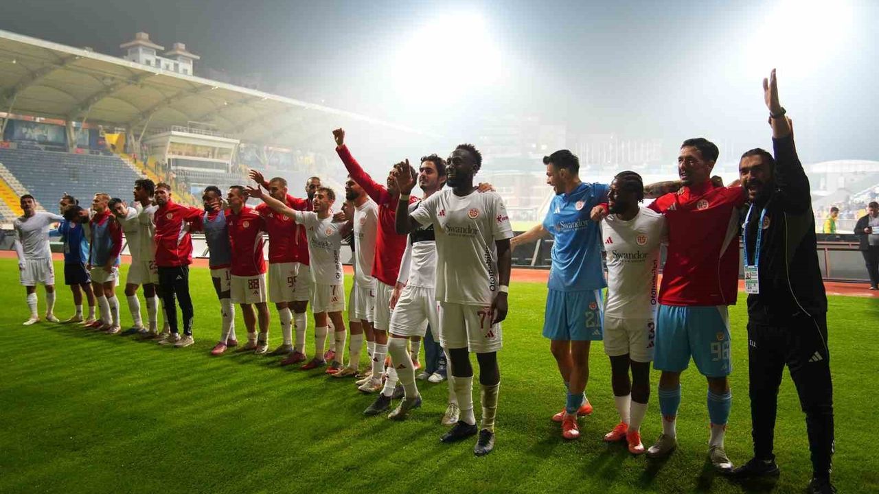 Trendyol Süper Lig: Eyüpspor - Antalyaspor Maç Özeti