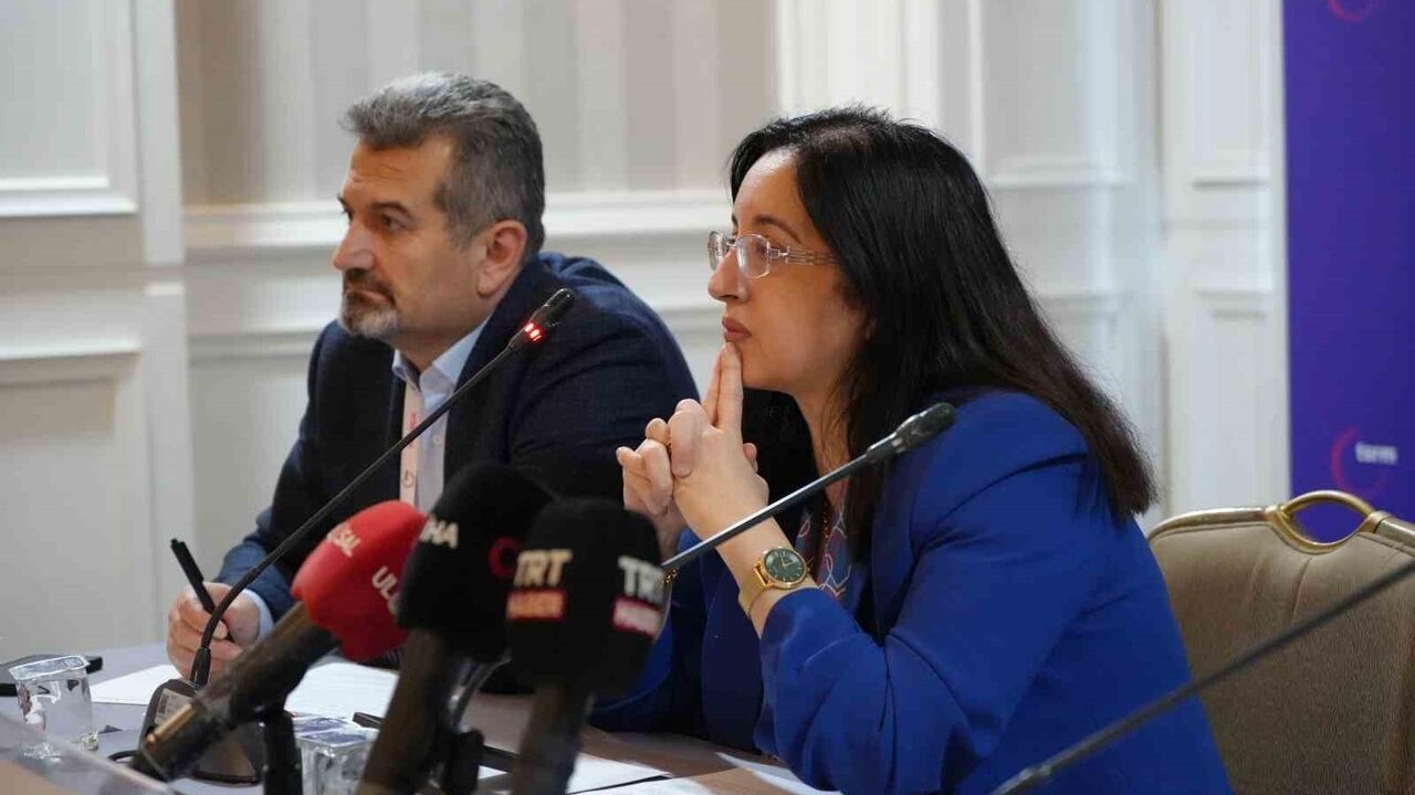 TSRM: Düşen doğurganlıkta IVF stratejik yatırım, yumurta dondurmada yaş belirleyici