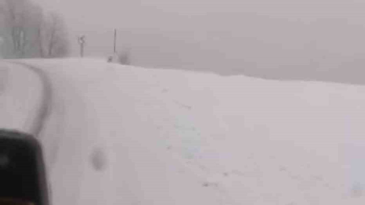 Tunceli'de Hozat-Ovacık Yolunda Karla Mücadele Başladı