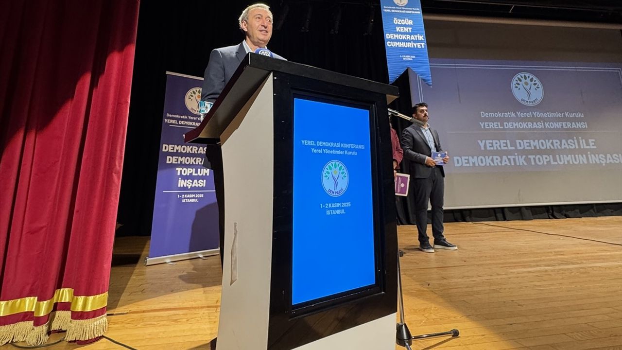 Tuncer Bakırhan'dan Yerel Demokrasi Vurgusu