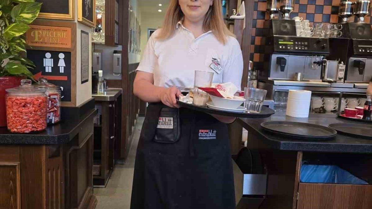 Turizm lisesi öğrencileri Almanya'da 90 günlük stajı tamamladı