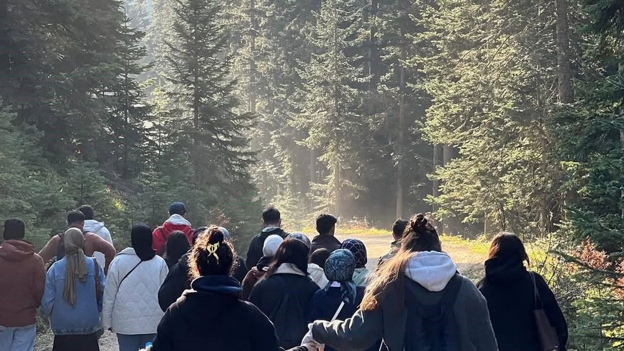 Türkeli Çatak’ta doğa yürüyüşü ve çevre etkinlikleri