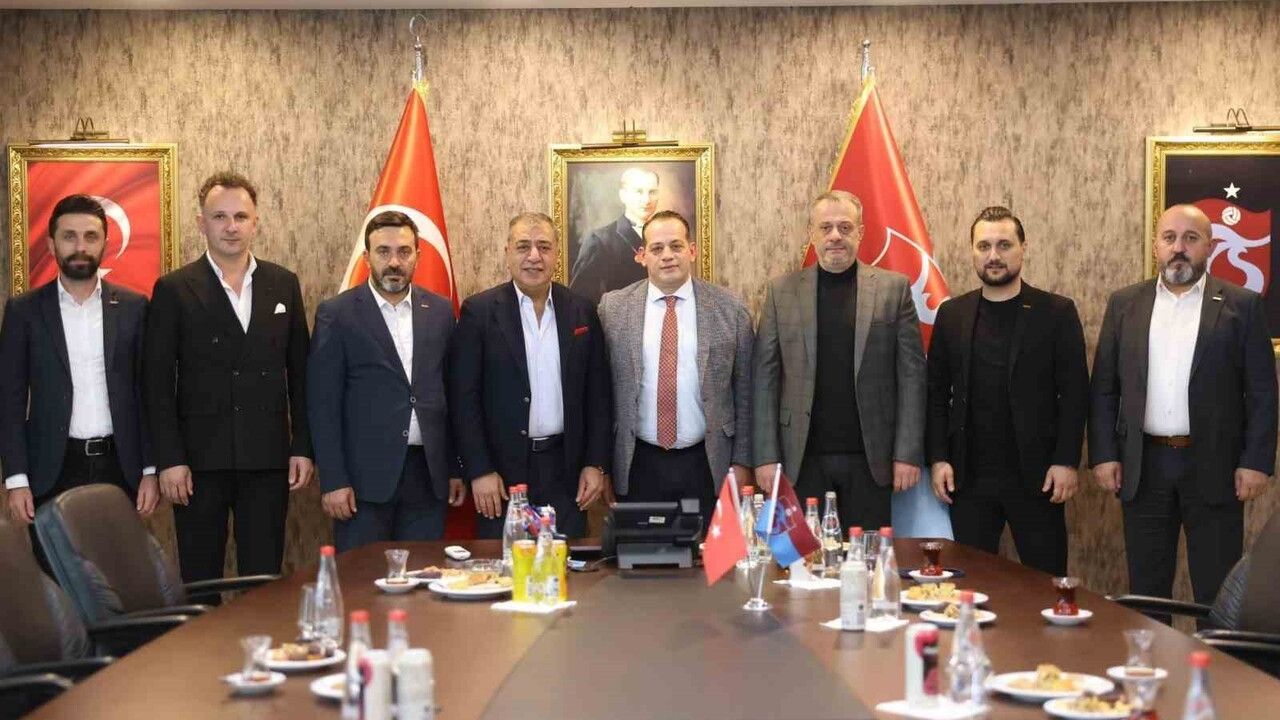 TÜRSAB Heyeti Trabzonspor Kulübü'nü Ziyaret Etti
