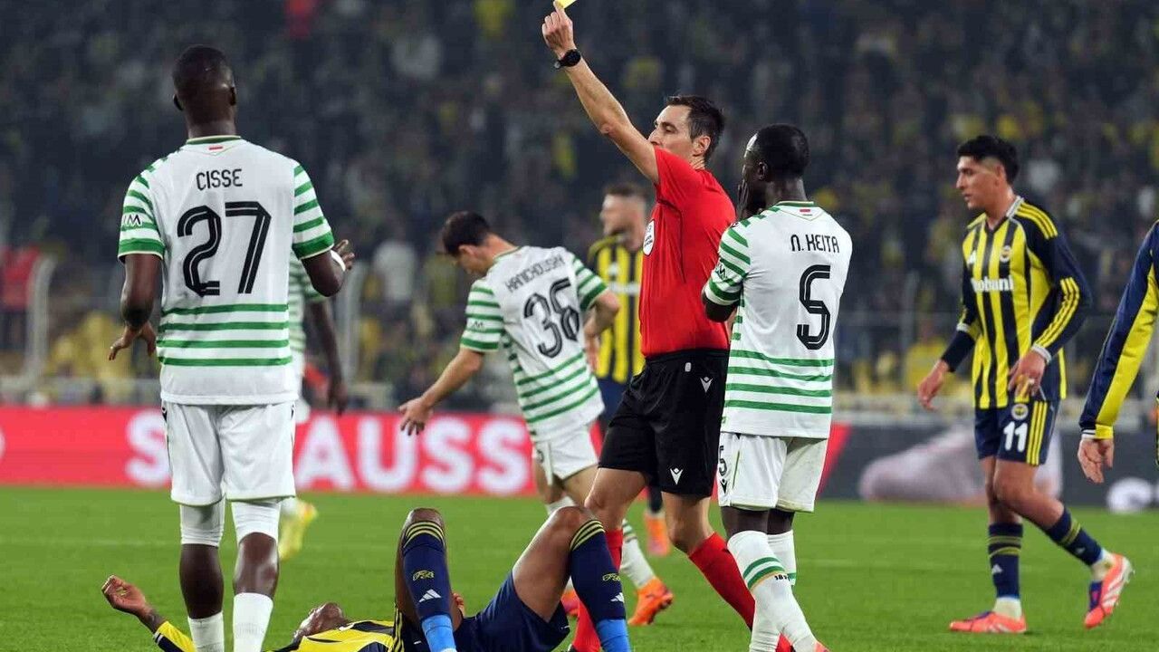 UEFA Avrupa Ligi: Fenerbahçe 0-0 Ferencvaros (İlk Yarı)