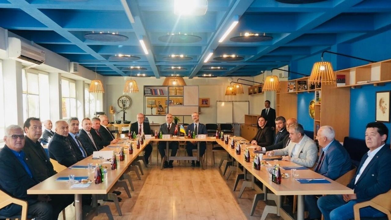 Ukrayna Büyükelçisi Nariman Dzhelialov'un ESO Ziyareti