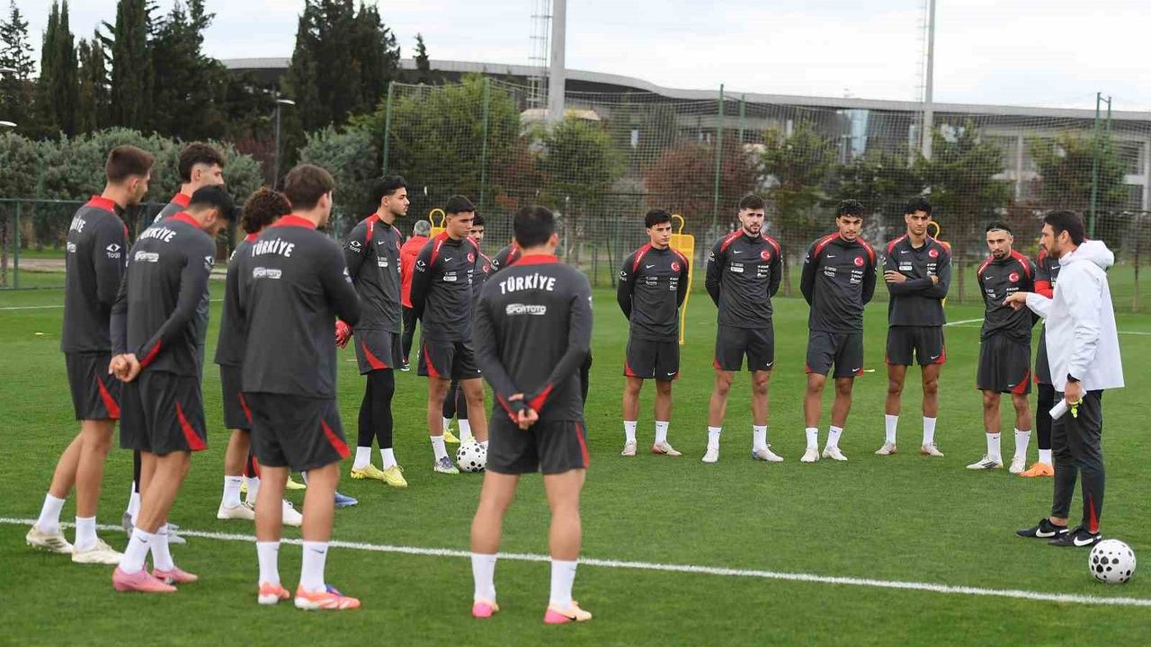 Ümit Milli Takım, Ukrayna ve Litvanya maçları öncesi Riva'da çalıştı