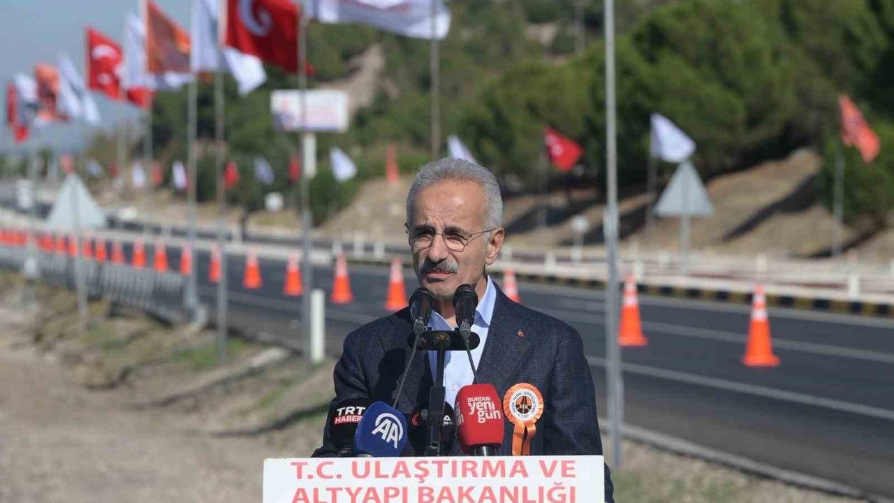 Uraloğlu: 38 kilometrelik bisiklet yolunun yapım çalışmalarına devam ediyoruz