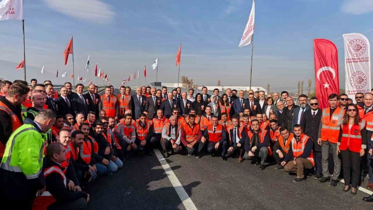 Uraloğlu: 'Önümüzdeki yıl Bursa'ya yüksek hızlı trenle seyahat edeceğiz'