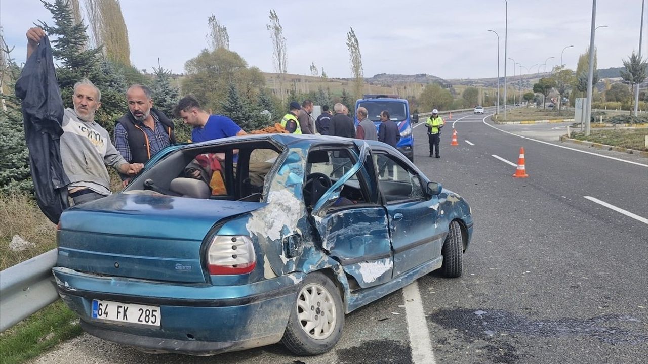 Uşak’ta Tır ve Otomobil Çarpışması: 1 Yaralı