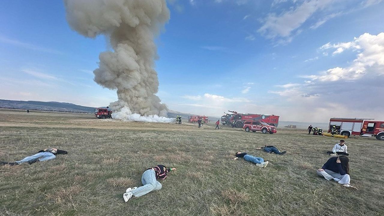 Uşak Üniversitesi Sivil Havacılık MYO, Uşak Havalimanı tatbikatına katıldı