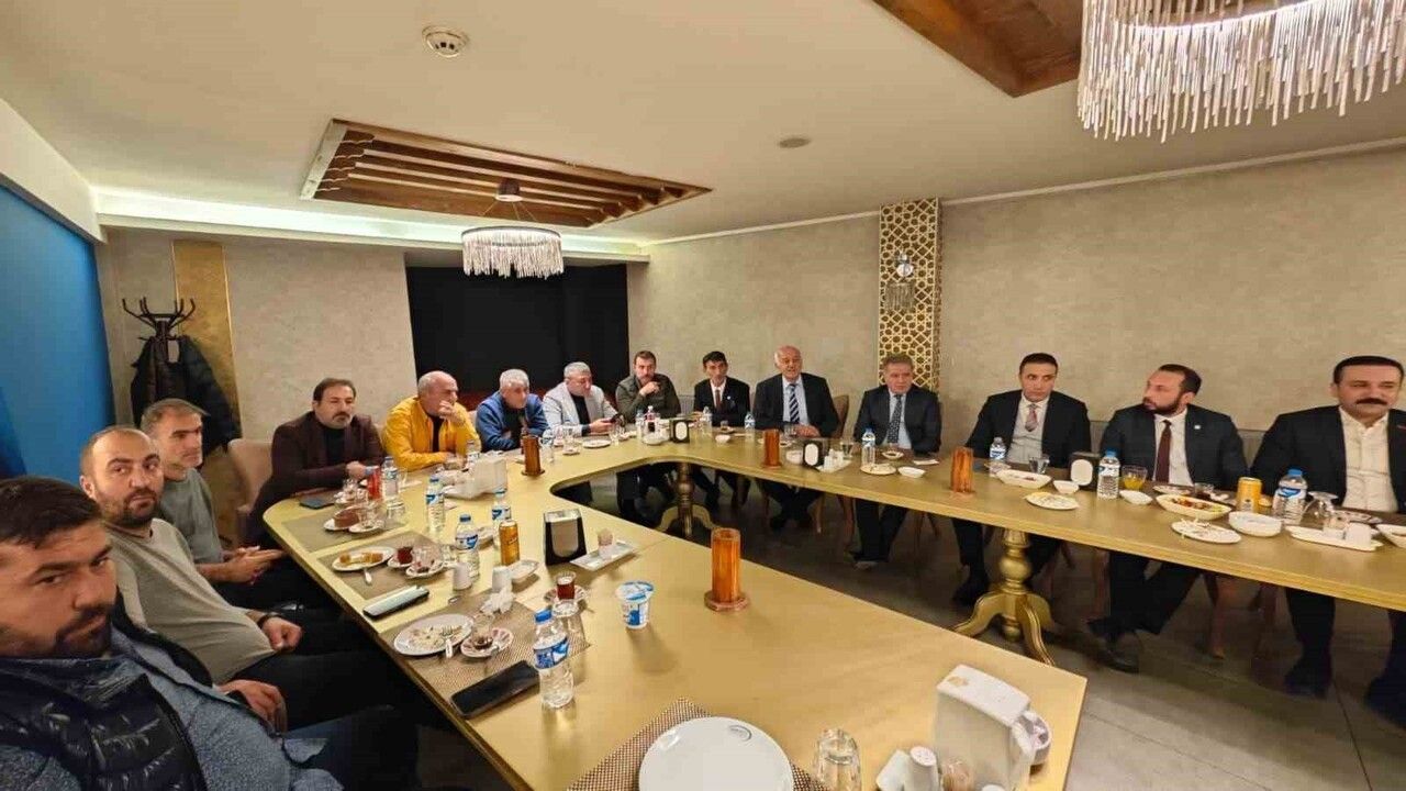 Uzundere ve Tortum’da yatırım imkânları ele alındı