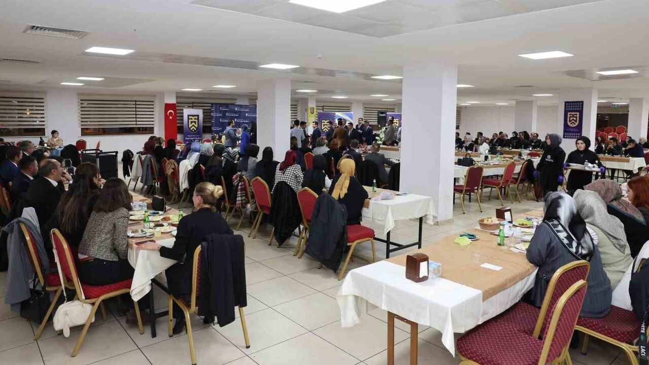 Vakıf Okulları Öğretmenleri 24 Kasım'da Buluştu