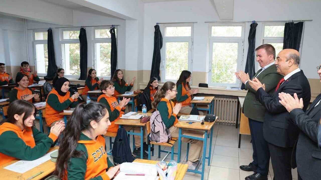 Vali Aydoğdu: Eğitimin gücü öğretmenlerin emeğiyle yükseliyor