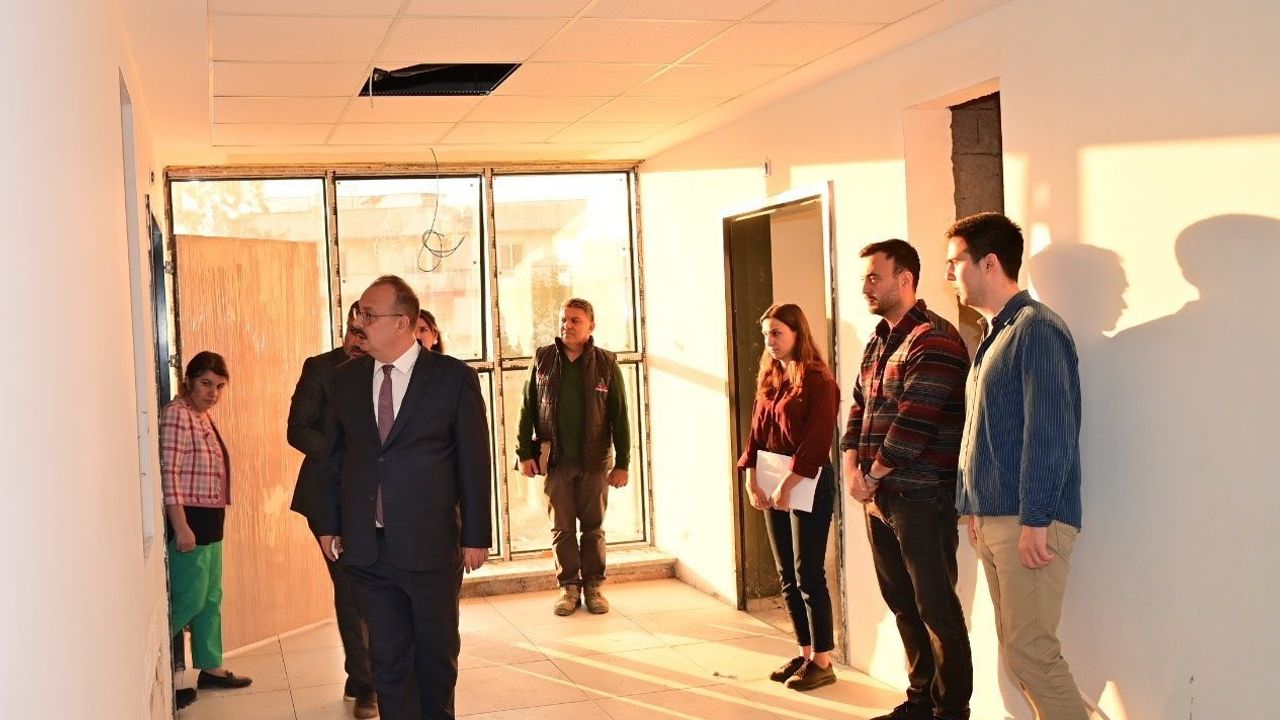 Vali Canbolat, Aydın Huzurevi ve Rehabilitasyon Merkezi İnşaatını İnceledi