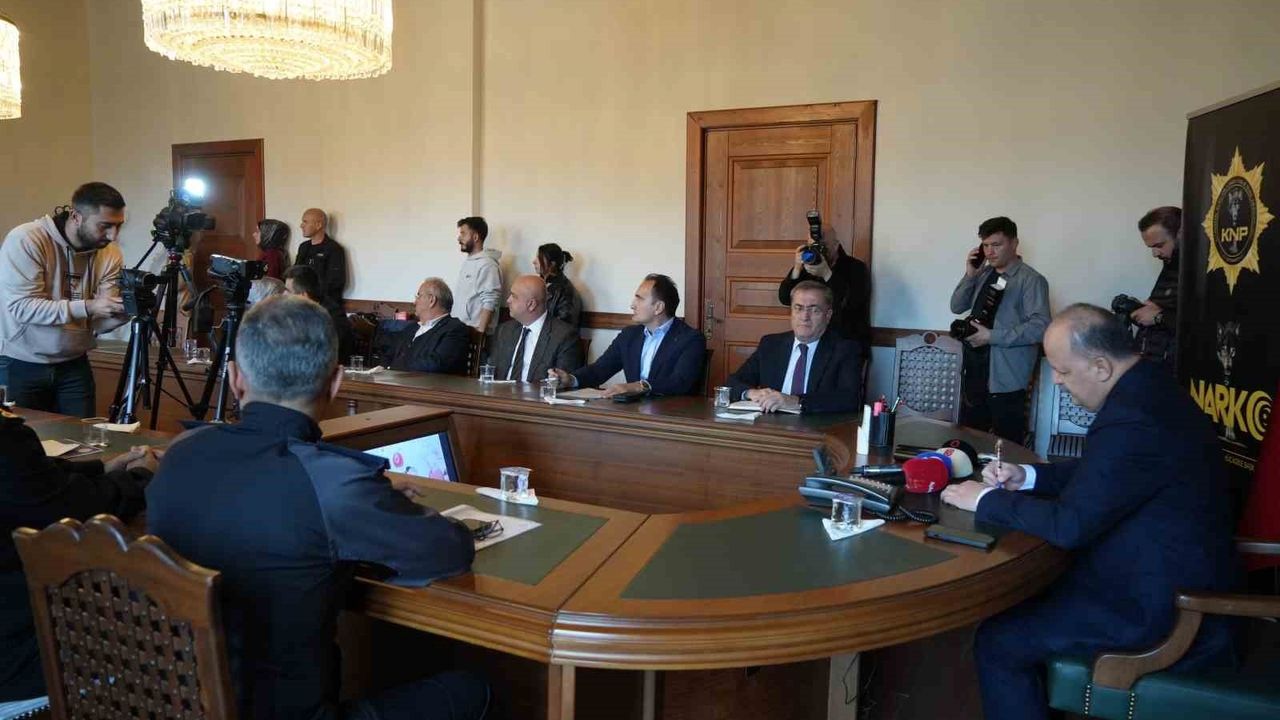 Vali Meftun Dallı'dan Uyuşturucu ile Mücadeleye Vurgu