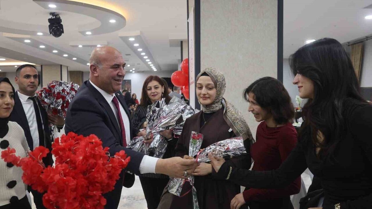 Van'da 24 Kasım Öğretmenler Günü'ne Özel Yemek Programı