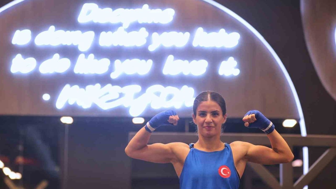 Vanlı boksör Evin Erginoğuz, İslami Dayanışma Oyunları’nda altın madalya kazandı