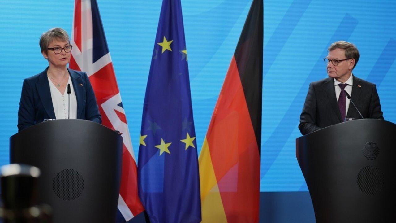 Wadephul: İstanbul’daki görüşmeleri destekliyoruz