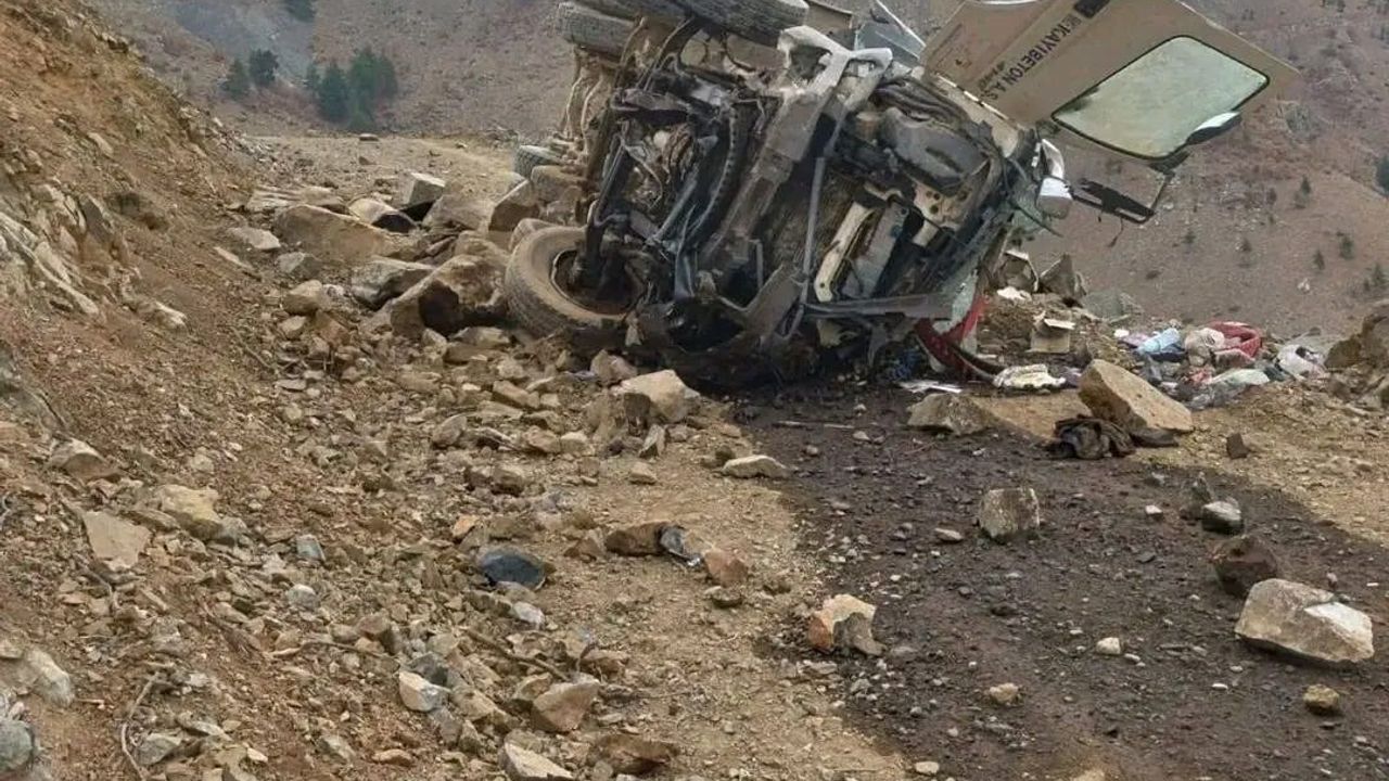 Yahyalı’da beton mikseri yamacından yuvarlandı: 1 yaralı