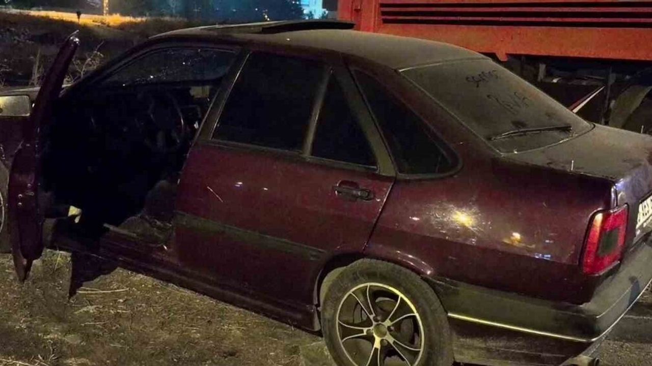 Yakutiye'de araç içinde bıçaklı kavga: 3 kişi yaralandı