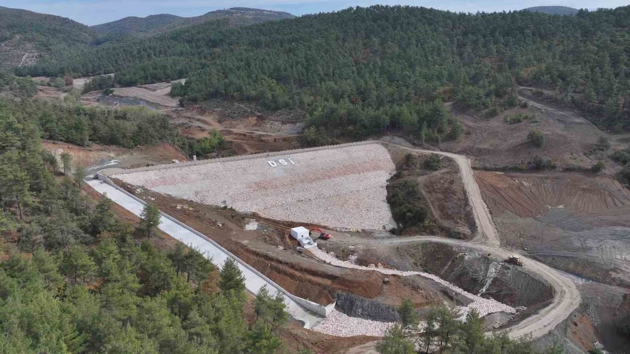 Yaykın Göleti 700 dekarlık arazinin sulamasına başlayacak