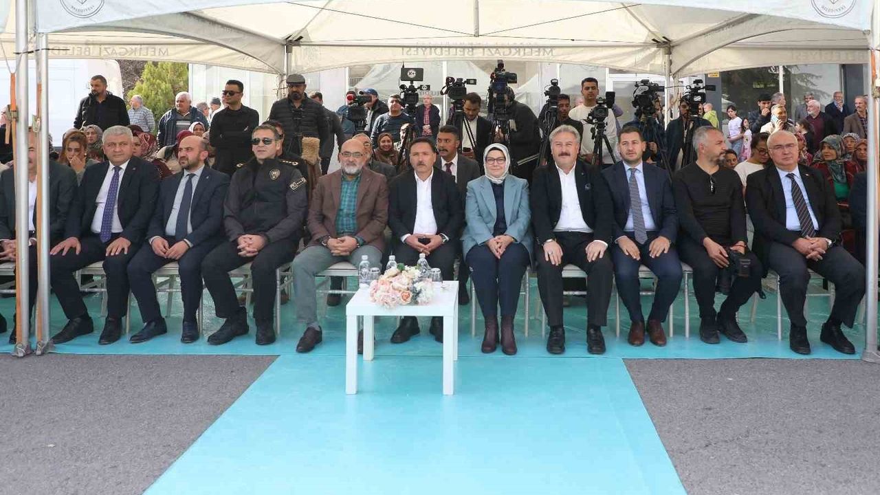 Yeniköy'de Pirdede Kur’an Kursu törenle açıldı