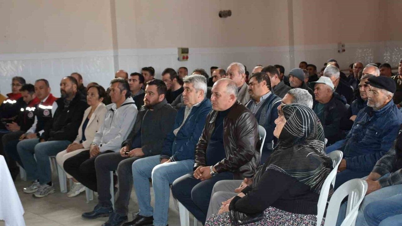 Yenipazar’da Üreticilere Şap Hastalığıyla Mücadele Eğitimi