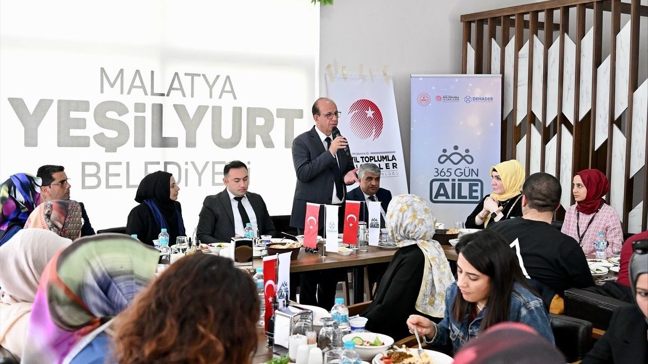 Yeşilyurt’ta Aile Mentörlüğü Eğitimi tamamlandı