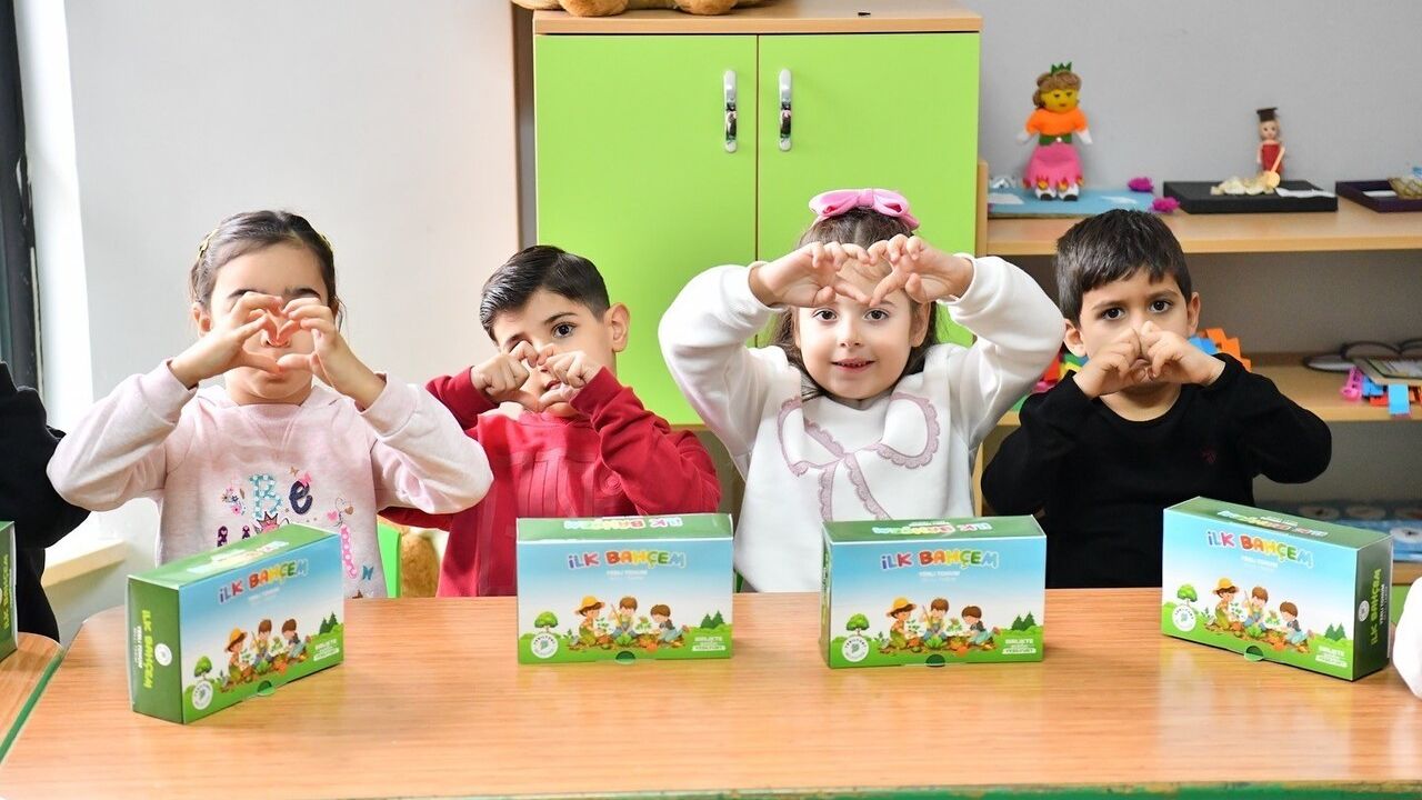 Yeşilyurt’ta çocuklara yerli tohumla tarım sevgisi aşılanıyor