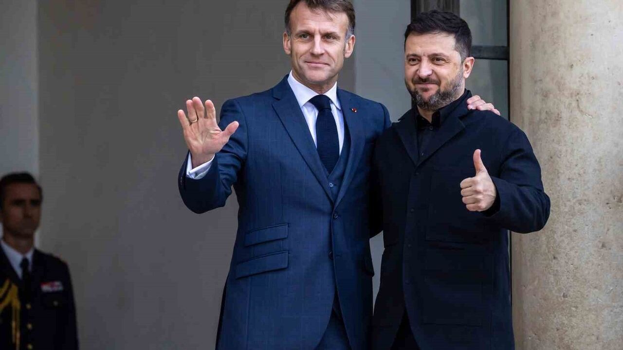 Zelenskiy ve Macron 1 Aralık'ta Paris'te barış planını görüşecek