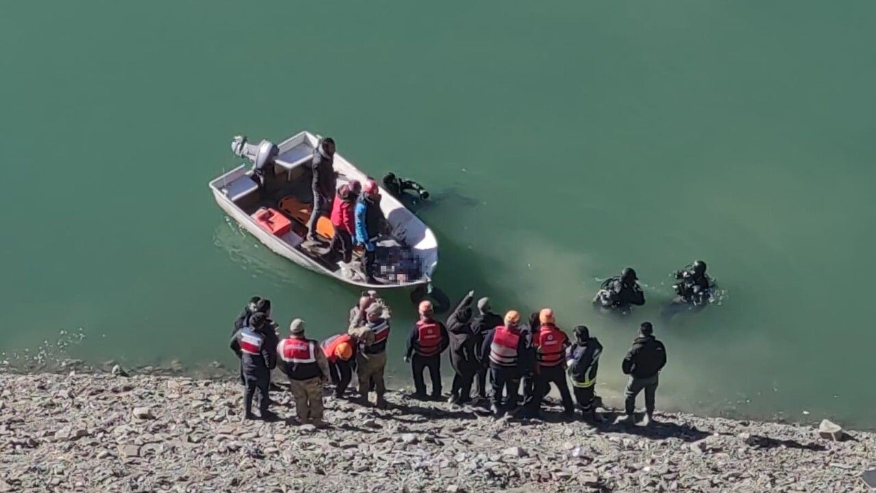 Zernek Barajı’na Uçan Araçta 2 Kişi Öldü
