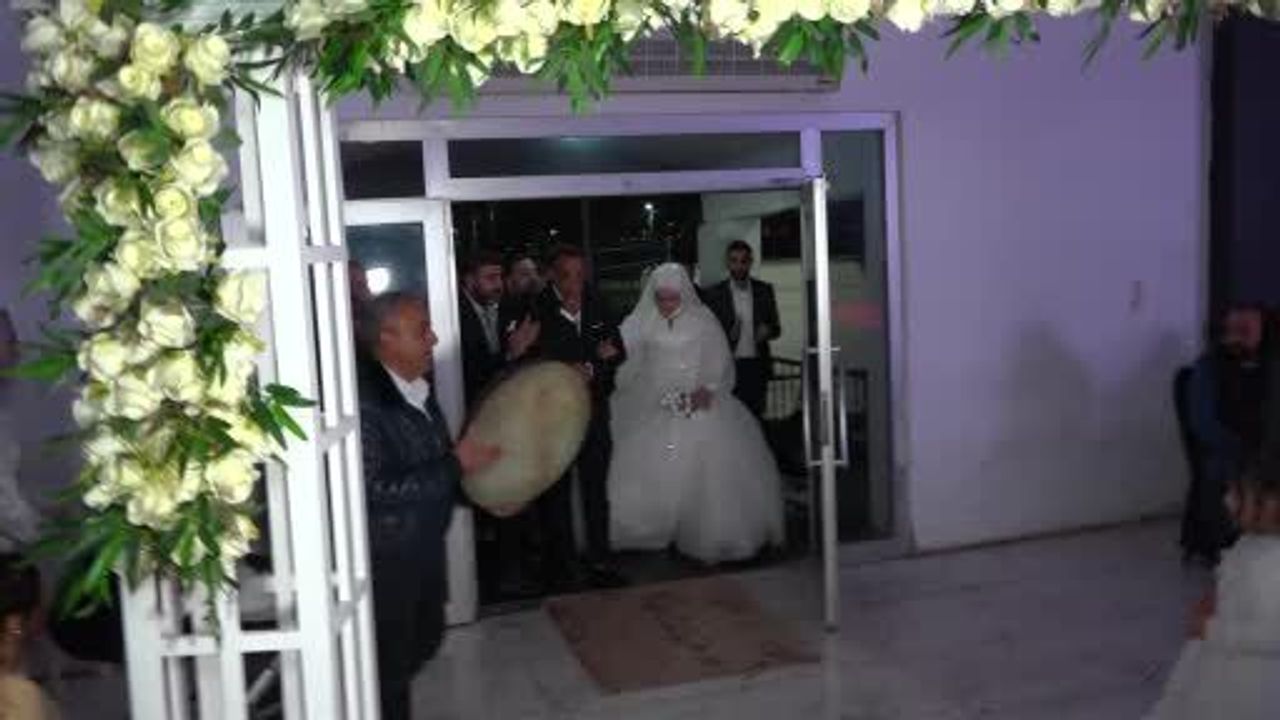 14 Yıl Sonra Rüya Gibi Düğün: Hizanlı Çift Hayallerini Gerçekleştirdi