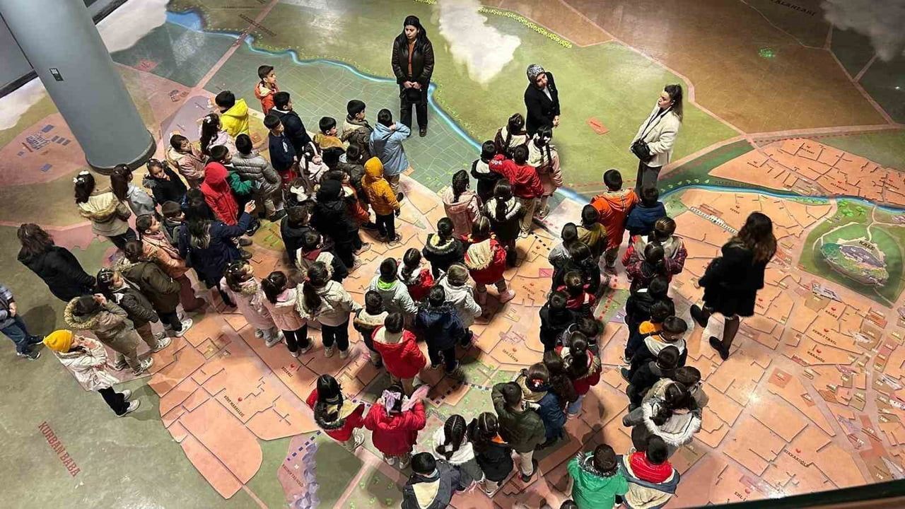 25 Aralık Kahramanlık Panoraması ve Müzesi'ne kurtuluş haftasında ziyaretçi akını