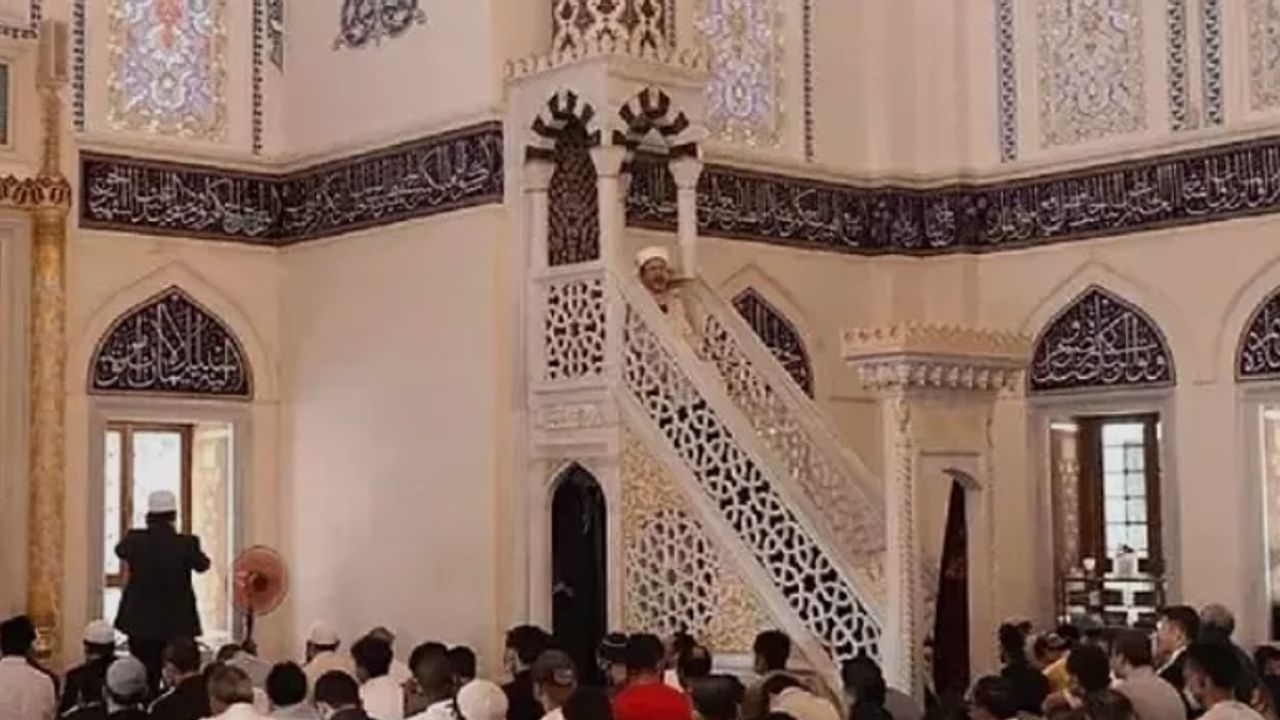 26 Aralık 2025 Cuma Hutbesi Tam Metni: Diyanet'ten Yılbaşı Öncesi Çok Sert Uyarı!