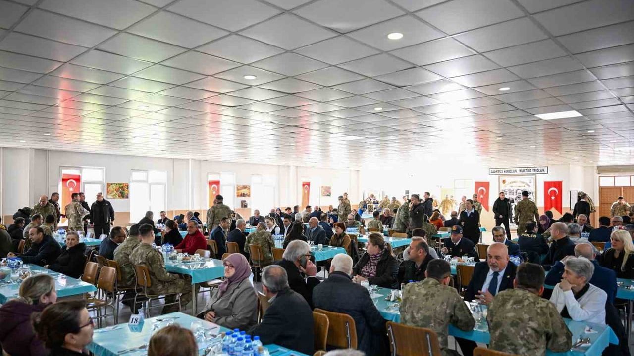 65. Mekanize Piyade Tugay Komutanlığı şehit aileleri ve gazileri ağırladı