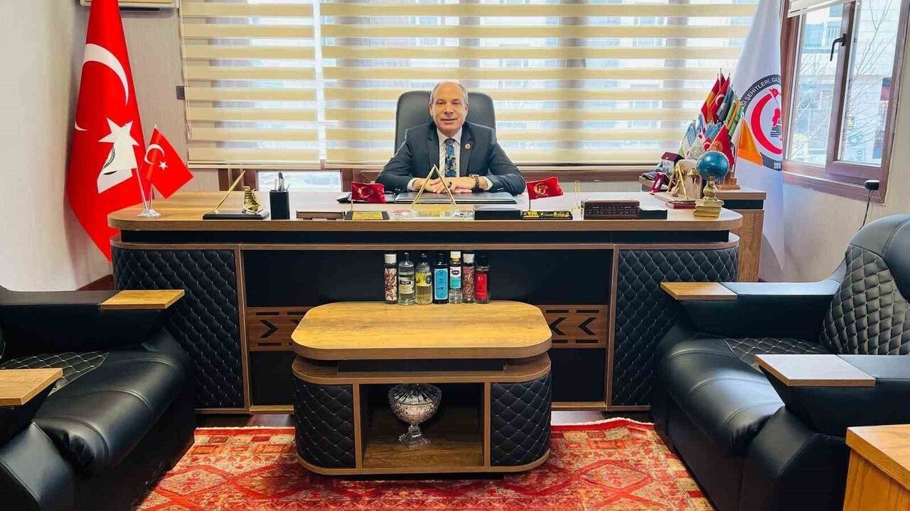 Abbas Gündüz: Denizlerdeki Güç Oramiral Ercüment Tatlıoğlu ile Yükseliyor