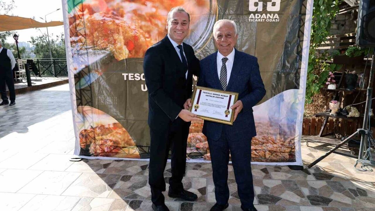 Adana'da 12’si kadın 50 kursiyer Tescilli Adana Kebabı Ustalık Eğitimi tamamladı