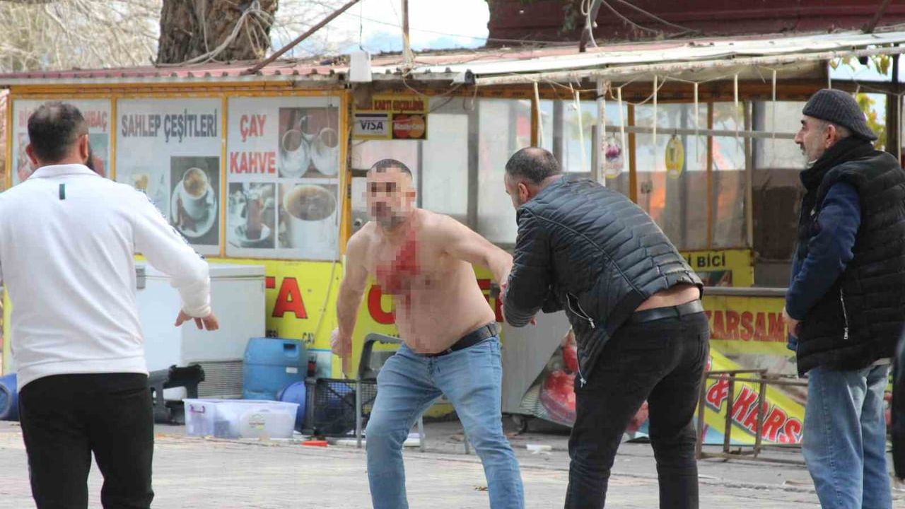 Adana'da 'Amerikan Adası'nda yıkım sırasında polise direnen 2 kişi tutuklandı