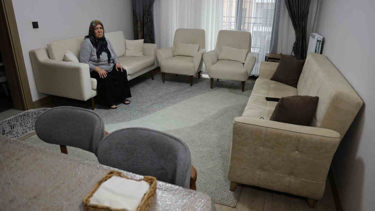 Adana'da depremzedeler yeni yıla yeni evlerinde giriyor