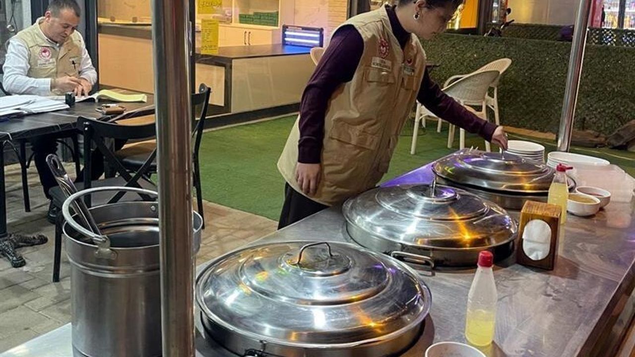 Adana'da gıda denetimleri: 16 işletmeye 715 bin TL ceza