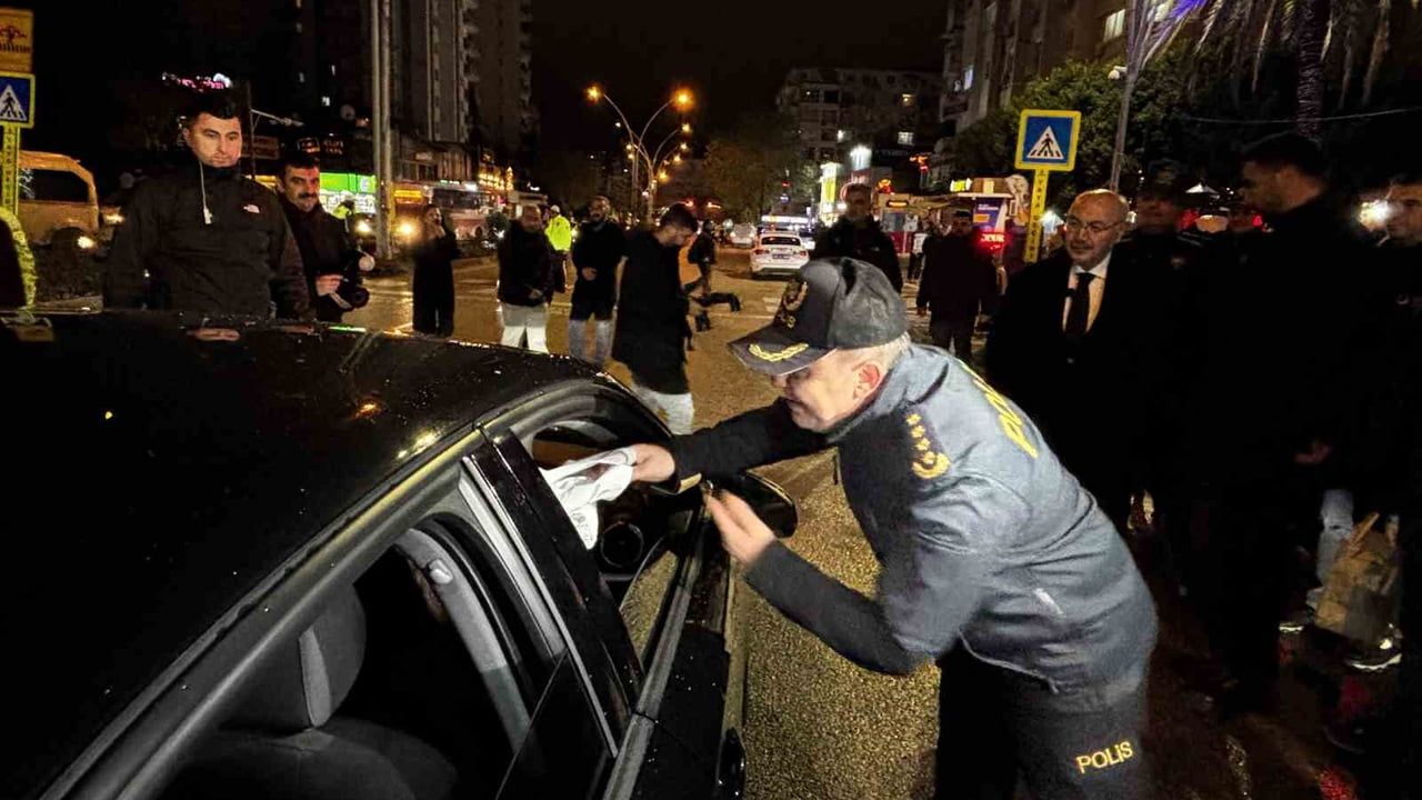 Adana'da 'Yılbaşı Huzur ve Güven' uygulaması — 9 binden fazla görevliyle denetim
