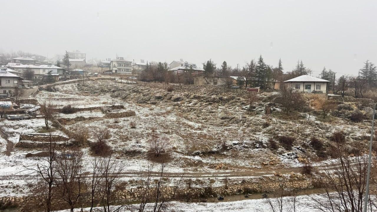 Adana'nın yüksek ilçelerinde kar etkili oldu