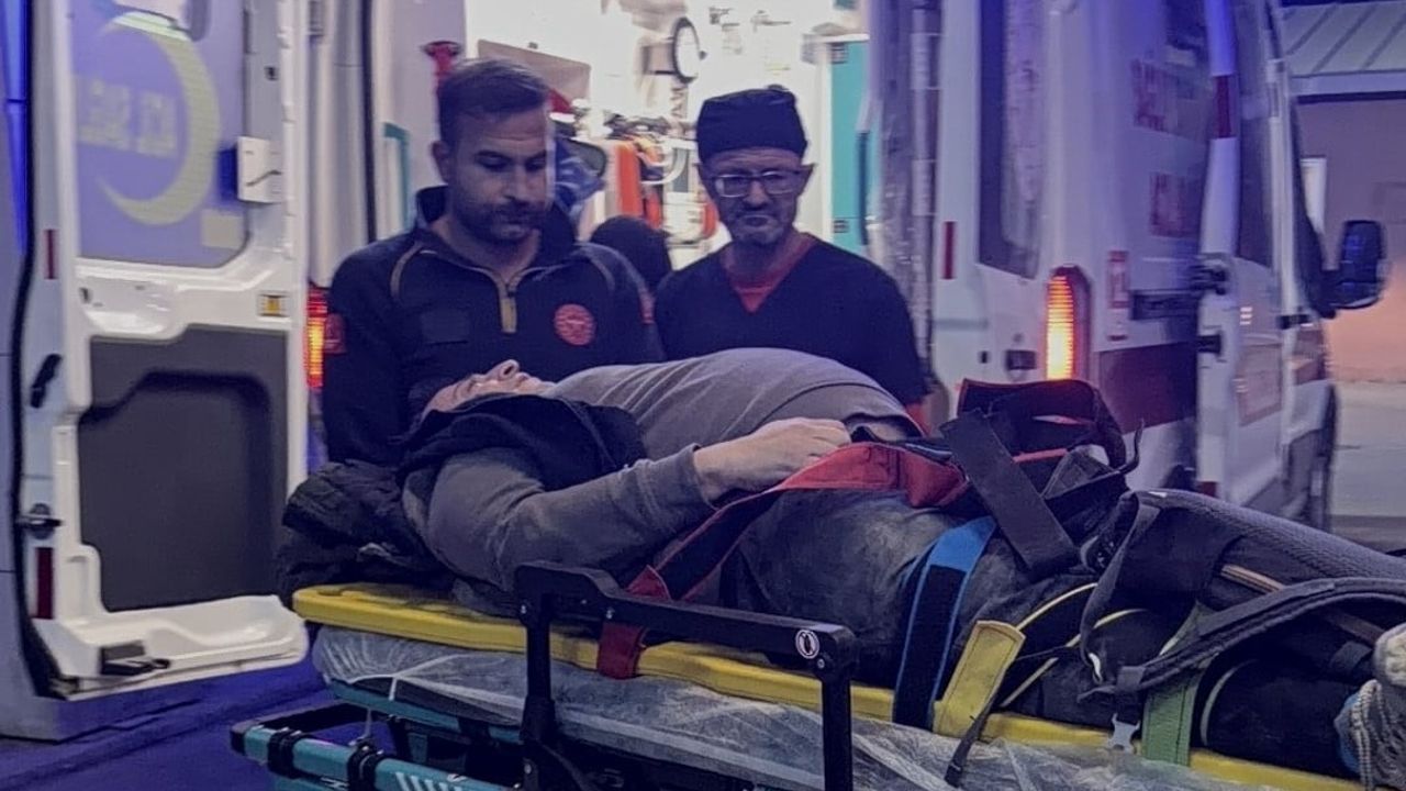 Adıyaman'da motosiklet çukura girip devrildi: 1 yaralı