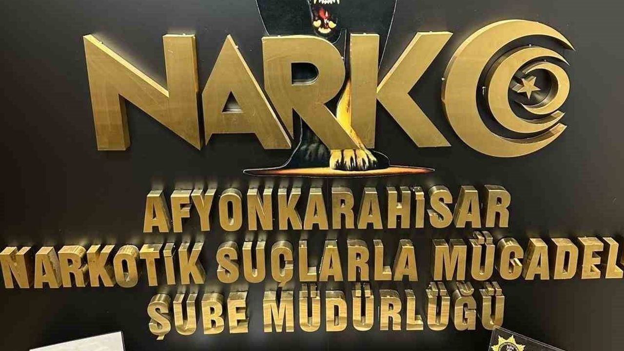 Afyonkarahisar'da 280 uyuşturucu hapla yakalanan şüpheli tutuklandı