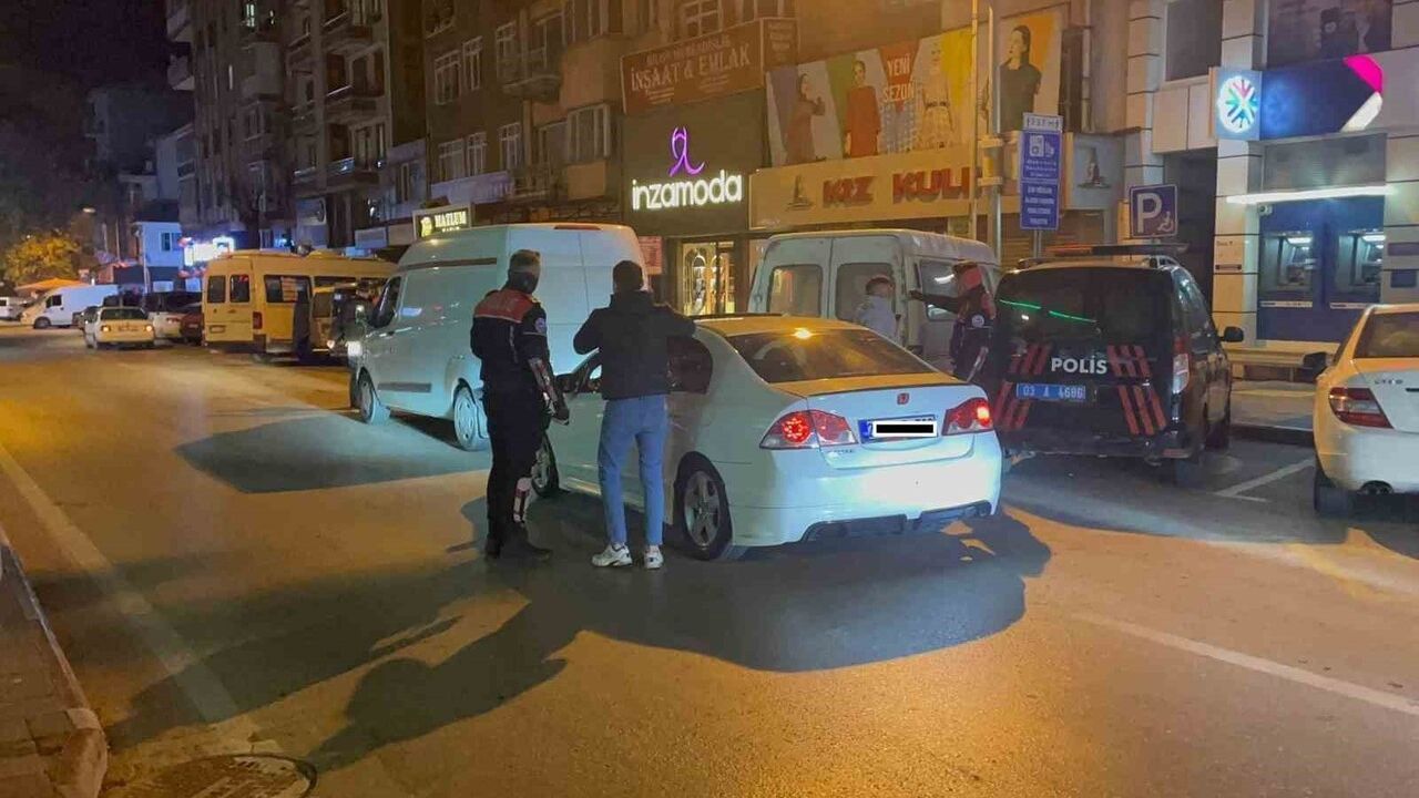 Afyonkarahisar'da 'Şok' Polis Uygulaması — Huzur ve Asayiş Denetimleri