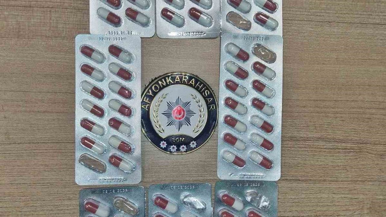 Afyonkarahisar'da yeni yıl öncesi 20 hapis cezalı yakalandı