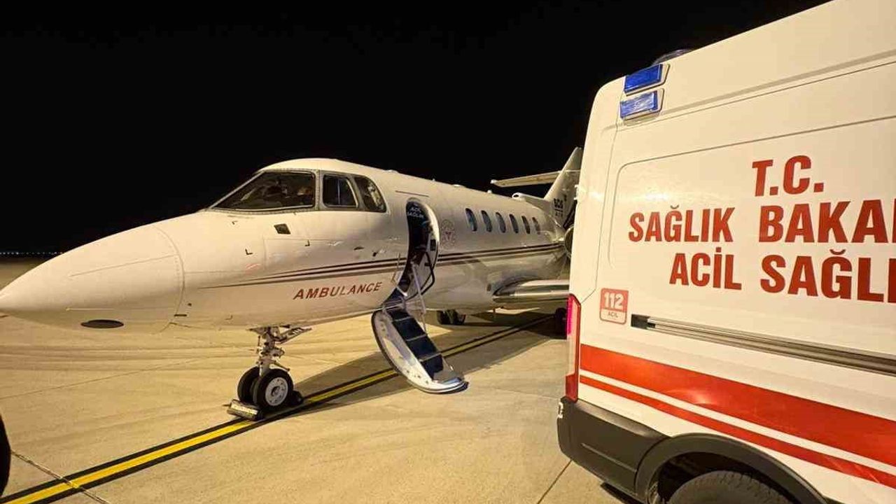 Ağrı'da 2 yaşındaki Miraç K. uçak ambulansla Ankara'ya sevk edildi