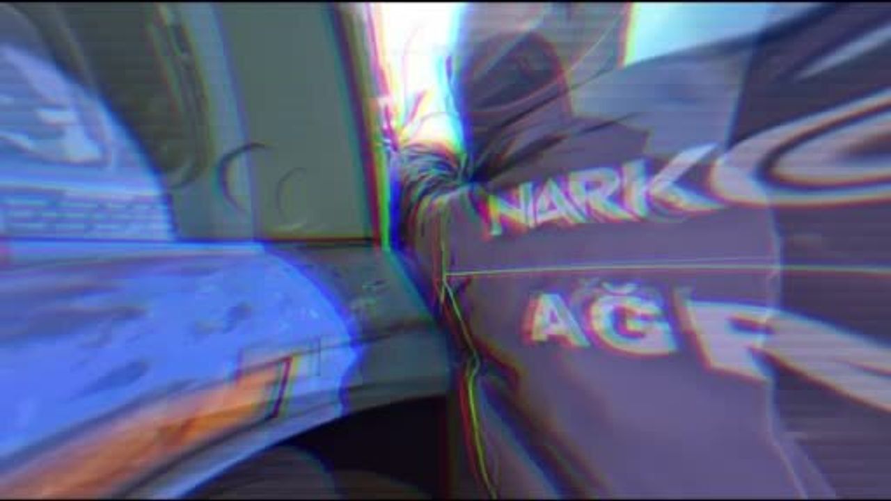 Ağrı'da tır dorsesinde 2 bin 500 adet sentetik ecza yakalandı