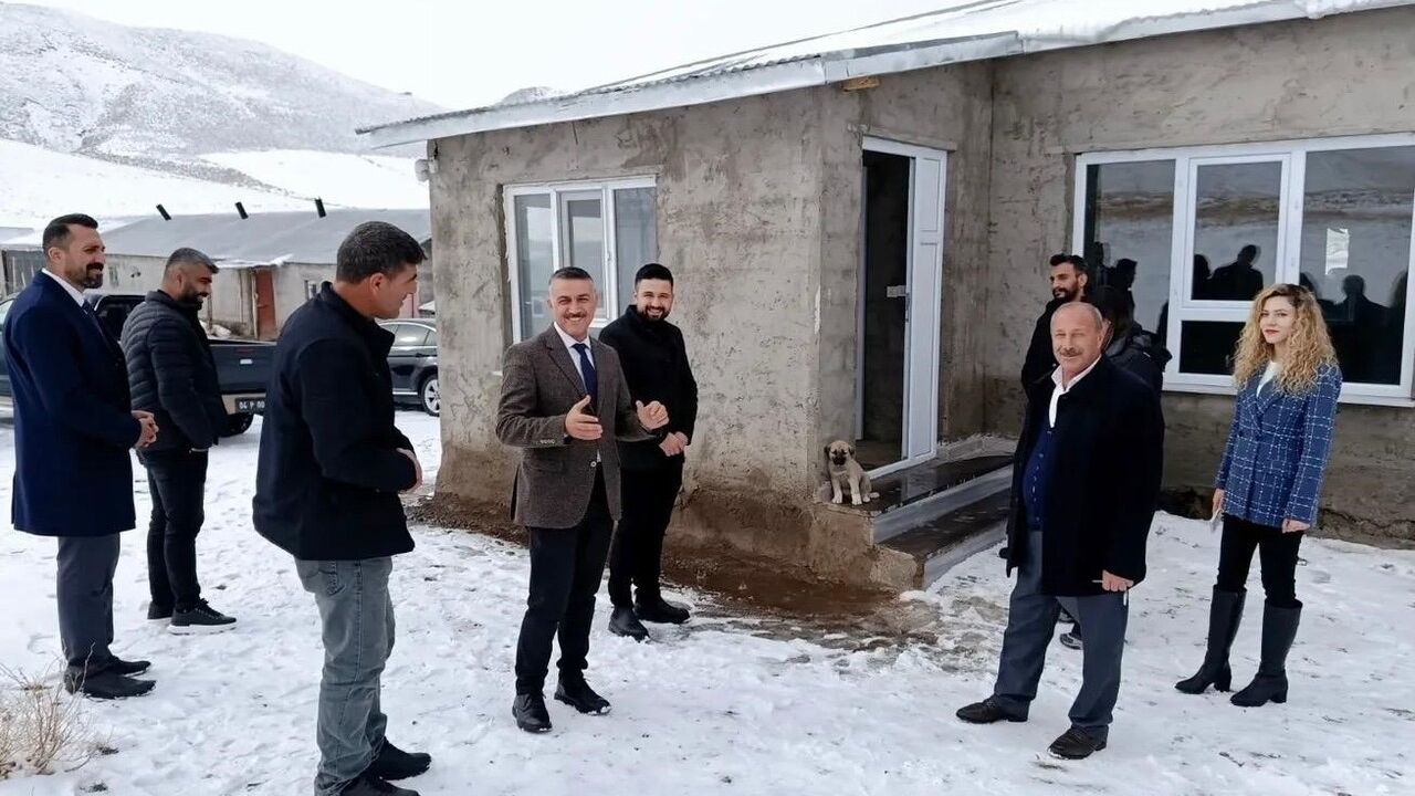 Ağrı Valiliği'nin 'Okulum Beni Bekler' Projesi Patnos'ta Öğrenci Ziyareti