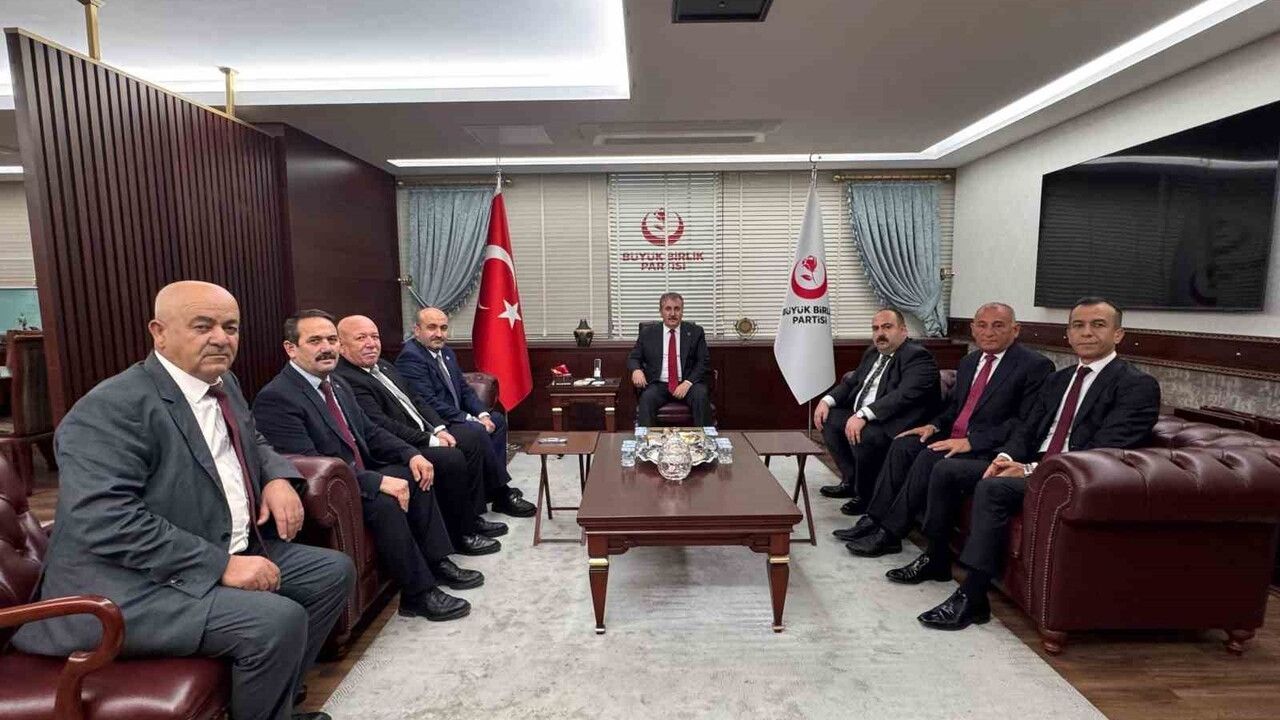 AK Parti Eskişehir Heyeti BBP Genel Başkanı Mustafa Destici’yi Ziyaret Etti